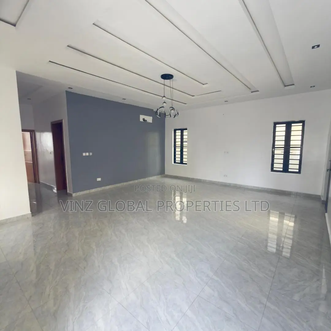 5bdrm Duplex in Lekki for rent