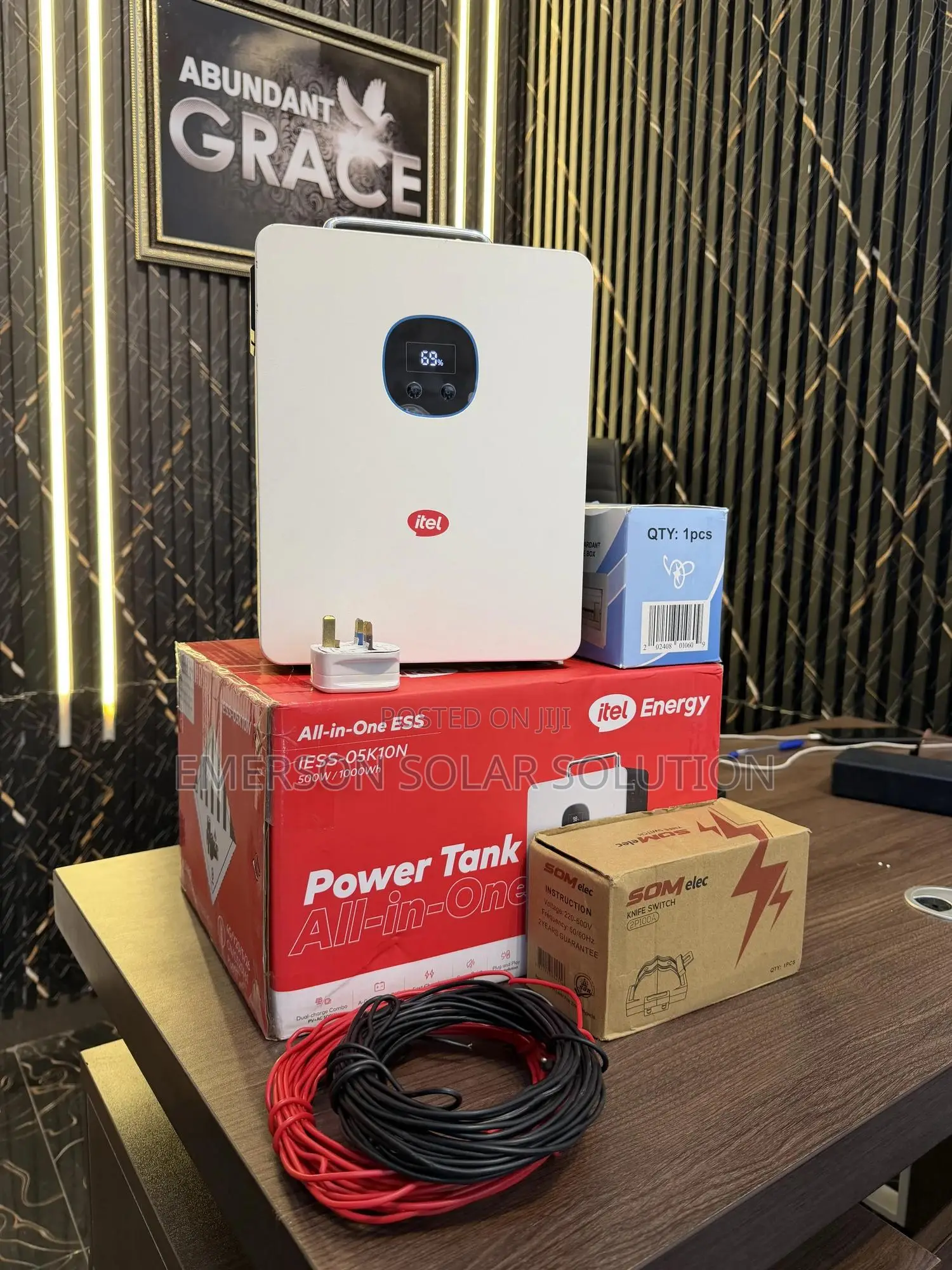 500w/1000wh Itel Power Tank Solar Generator