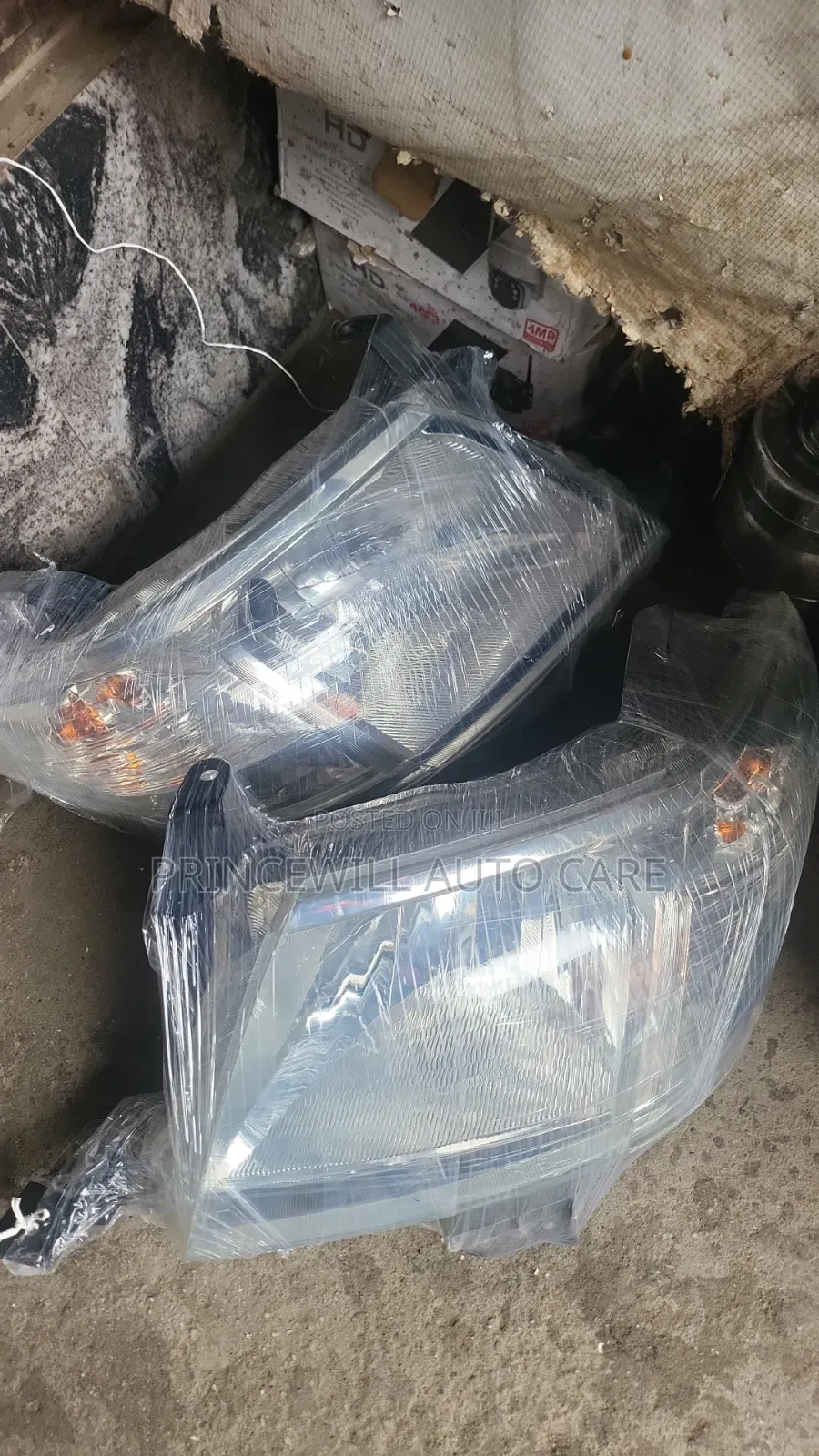Headlamp Hilux 012