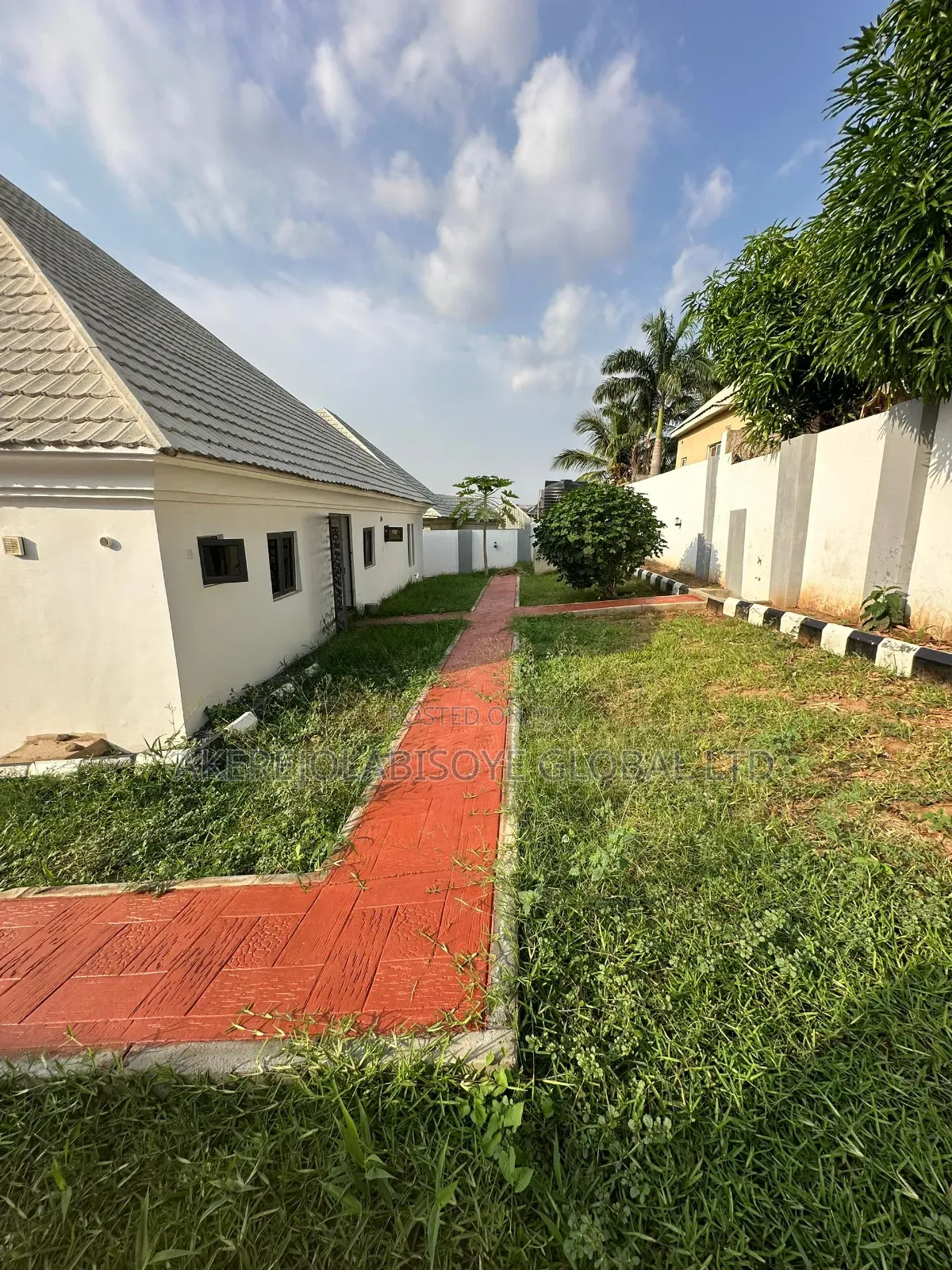 3bdrm Bungalow in Lokogoma, Abuja for sale