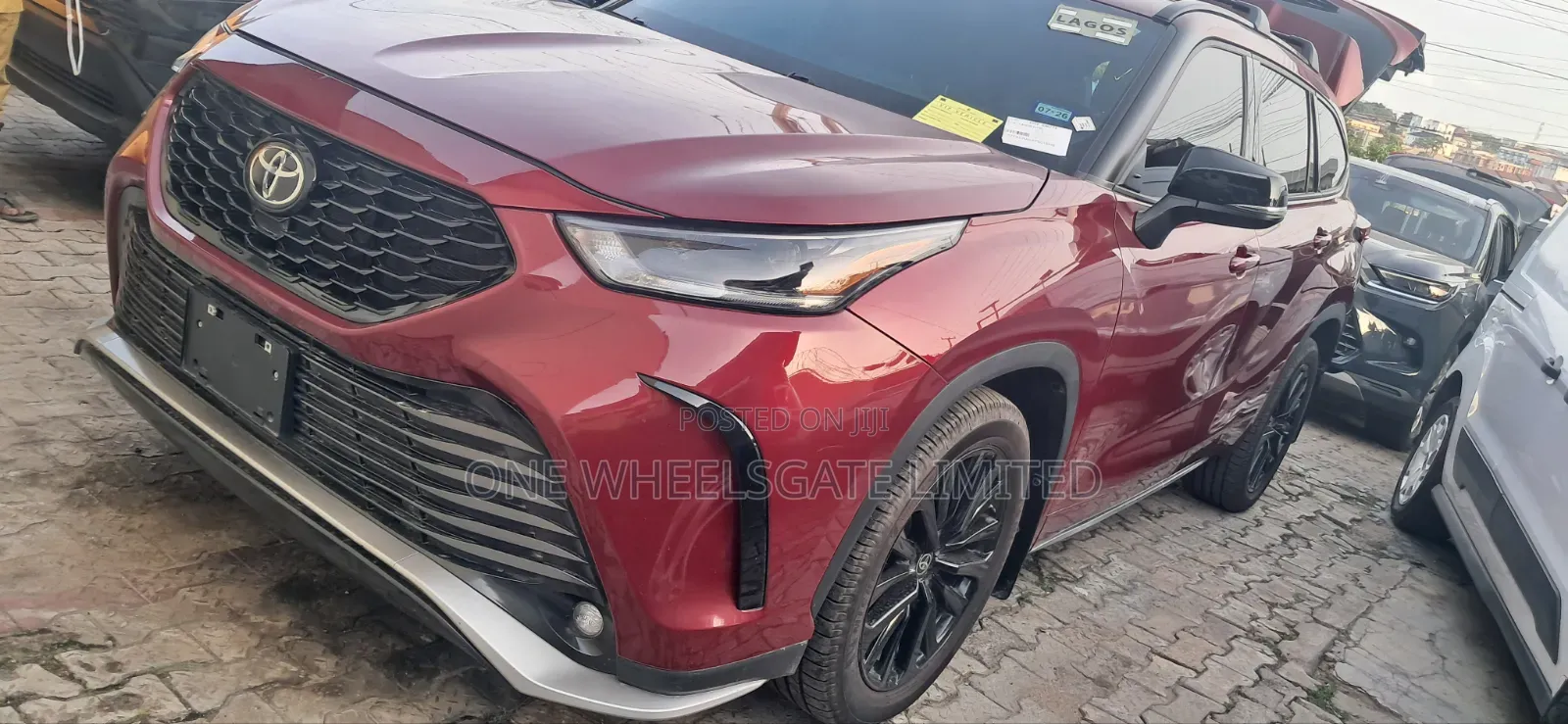Toyota Highlander XSE AWD 2023 Red
