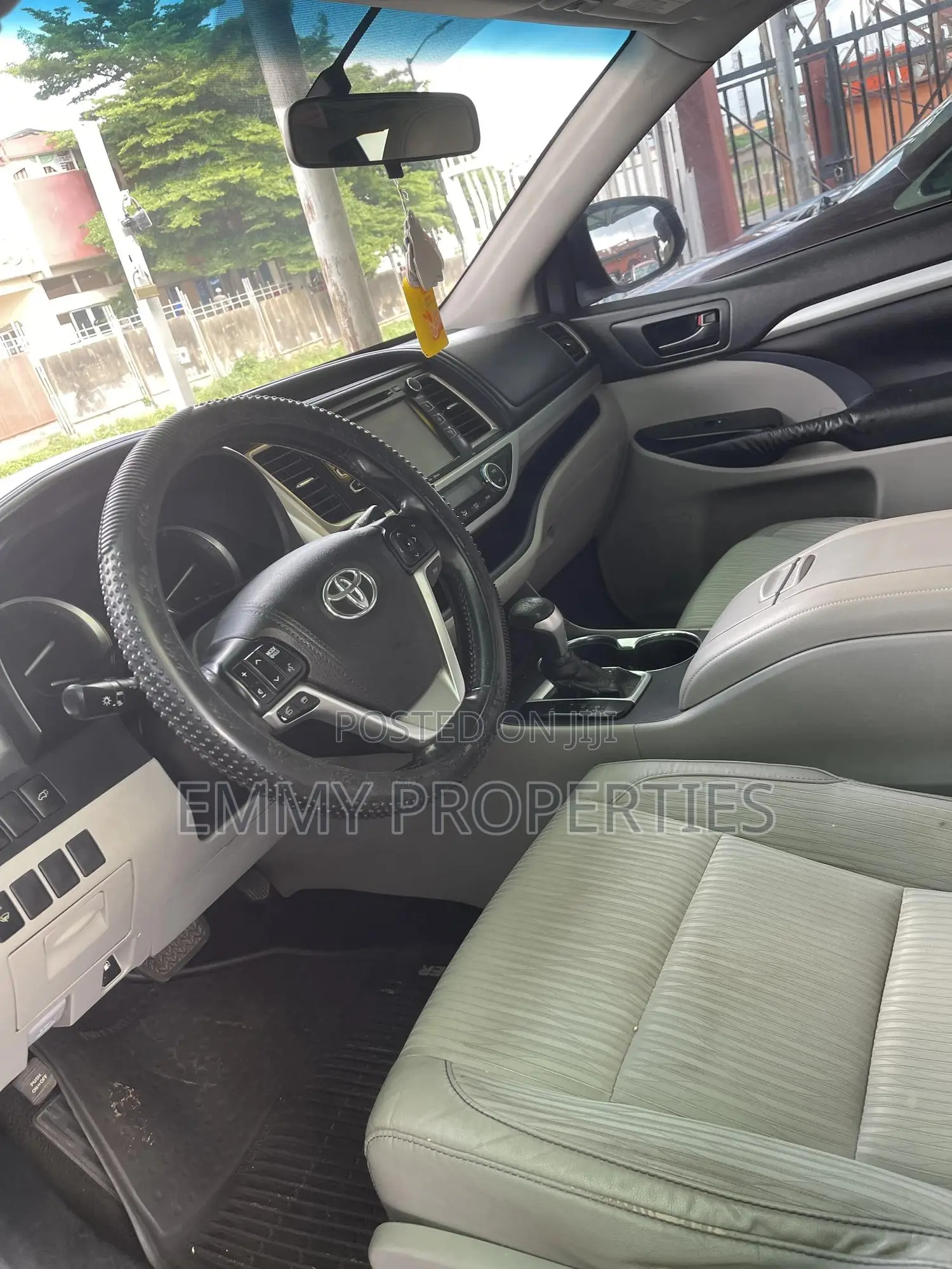Toyota Highlander LE Plus 4dr SUV AWD (3.5L 6cyl 6A) 2015 Black