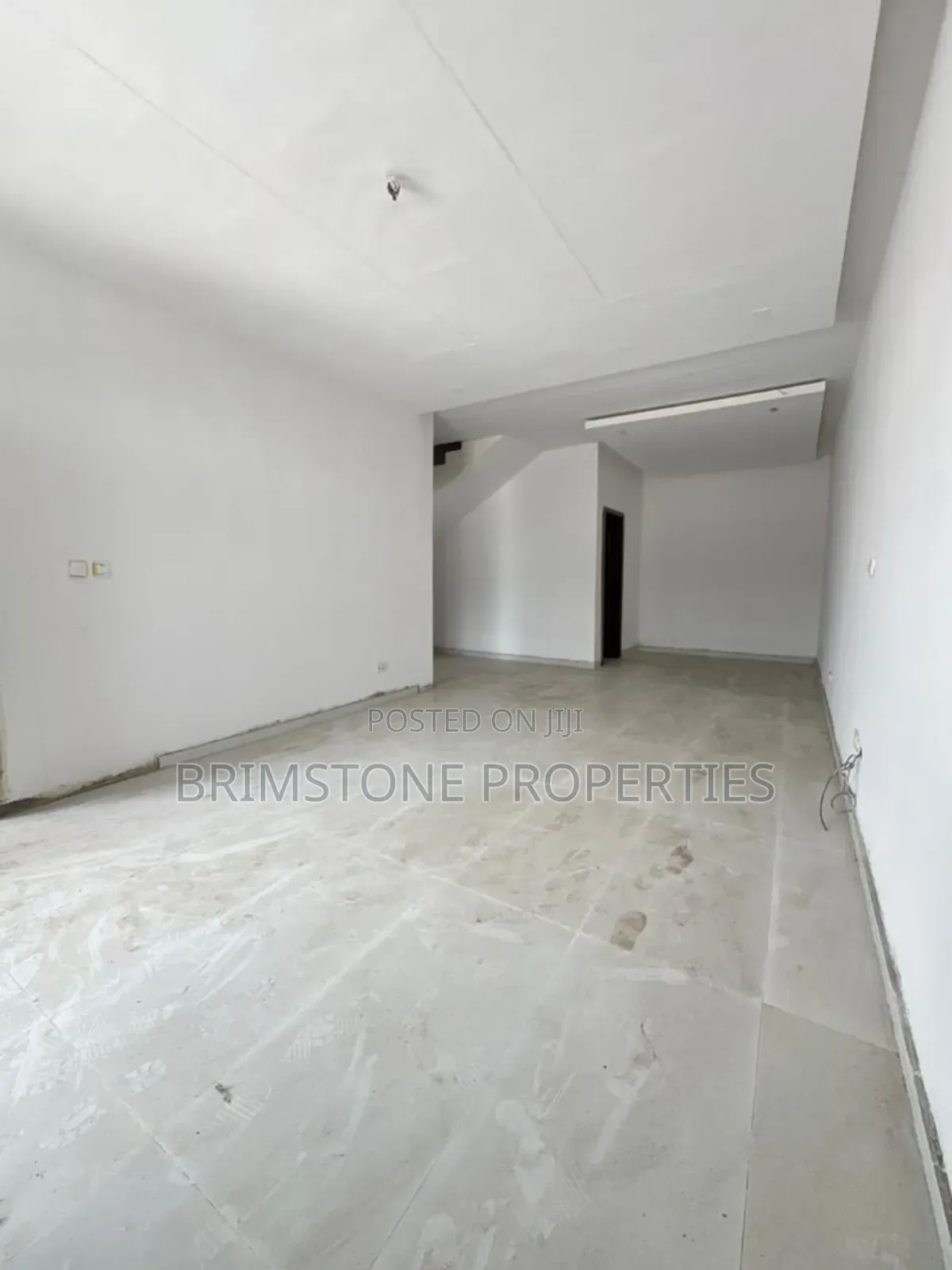 Furnished 4bdrm Duplex in Lekki Phase 2 for sale