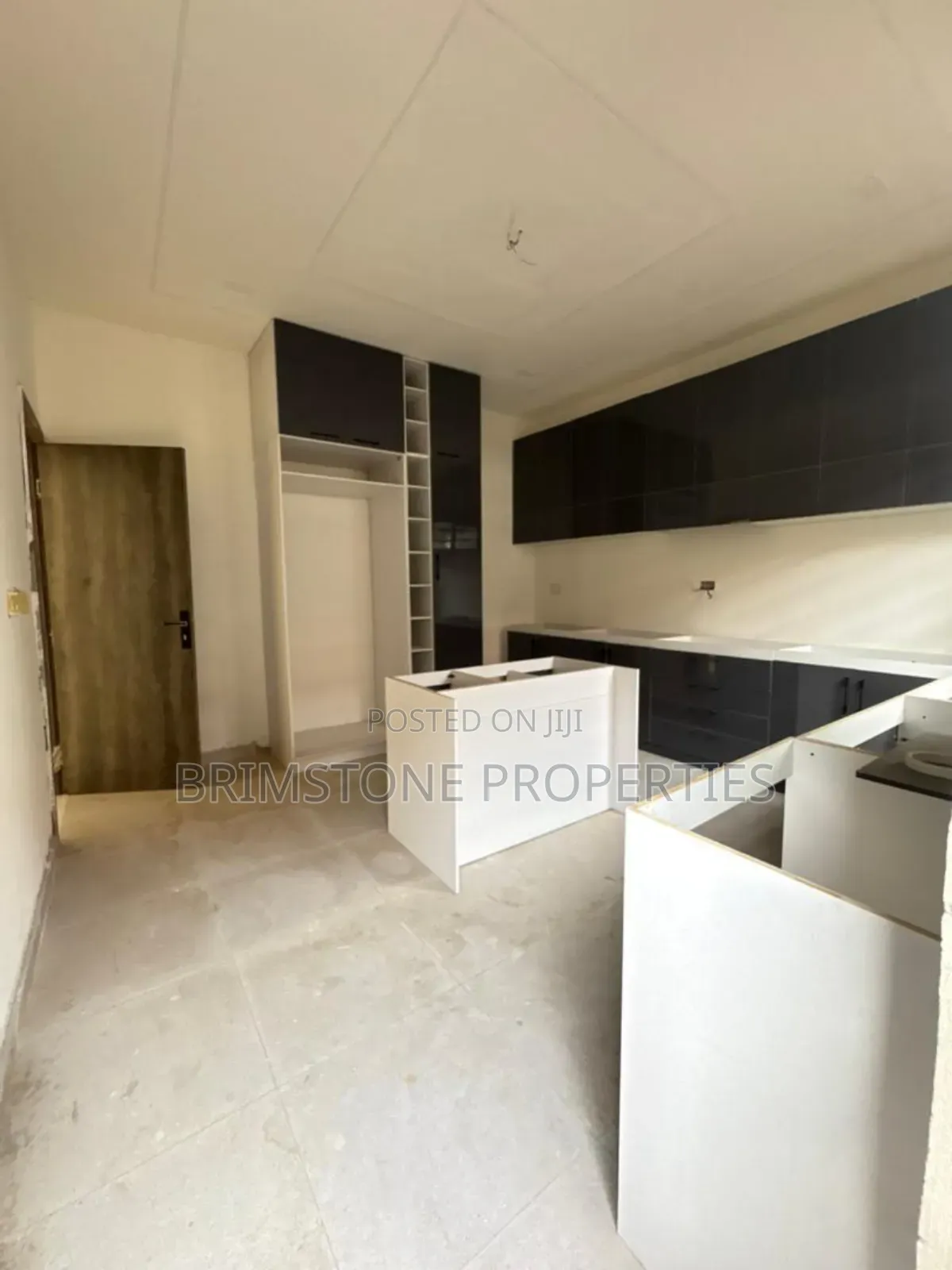 Furnished 4bdrm Duplex in Lekki Phase 2 for sale