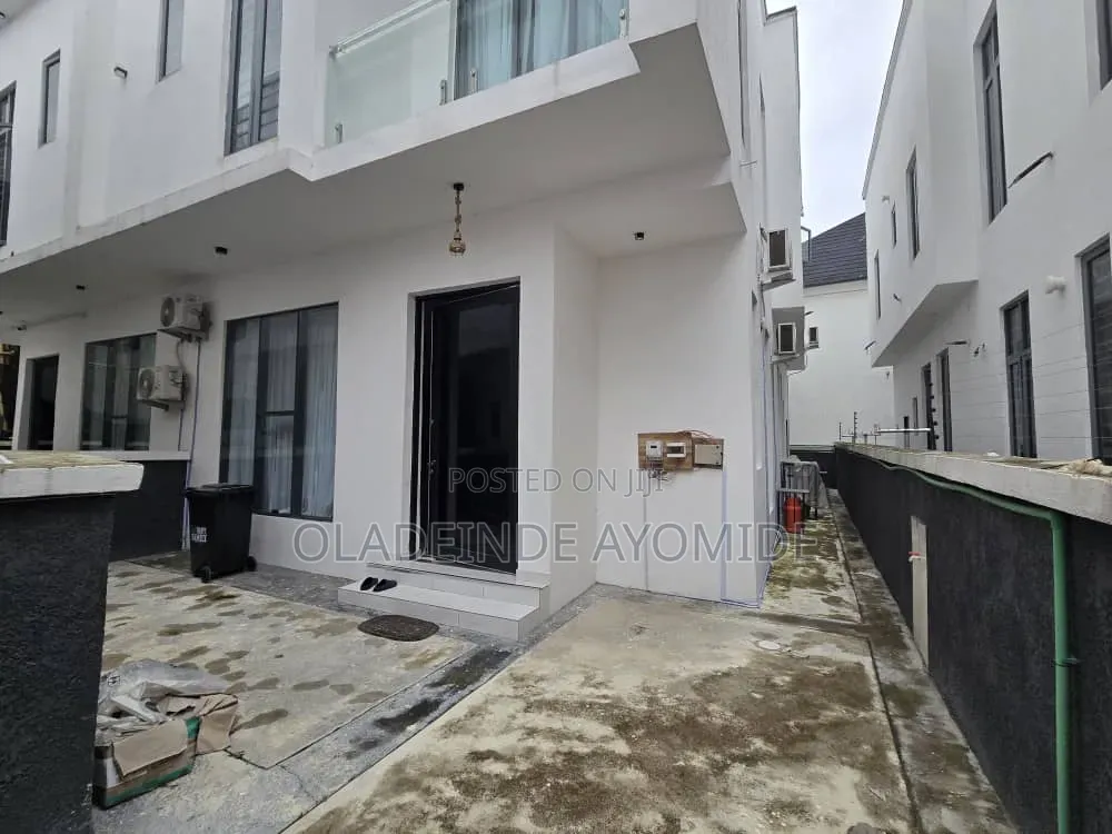 Furnished 4bdrm Duplex in Harris Drive, VGC / Ajah for rent