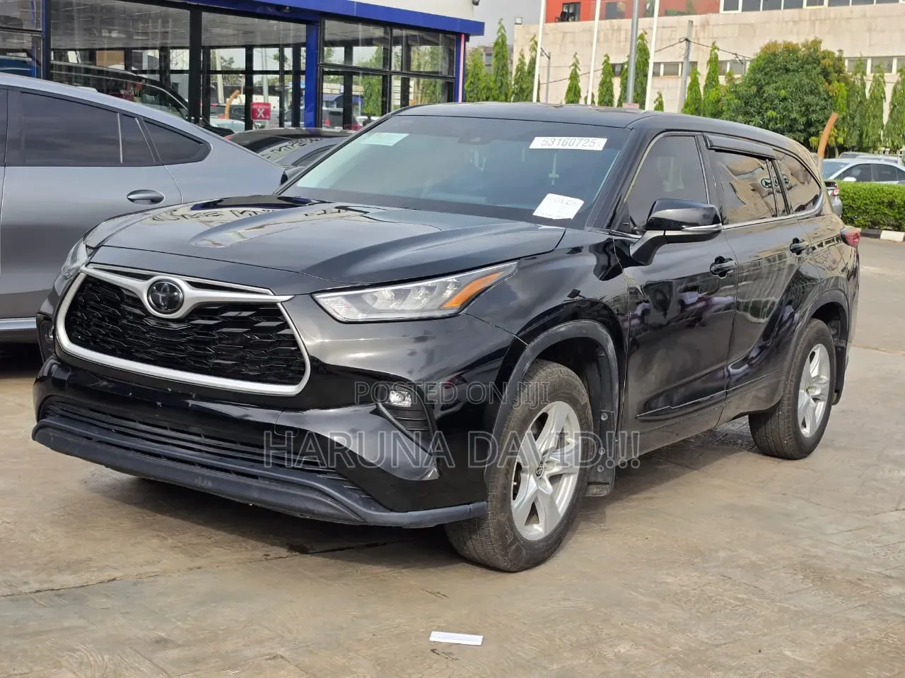 Toyota Highlander LE 2021 Black