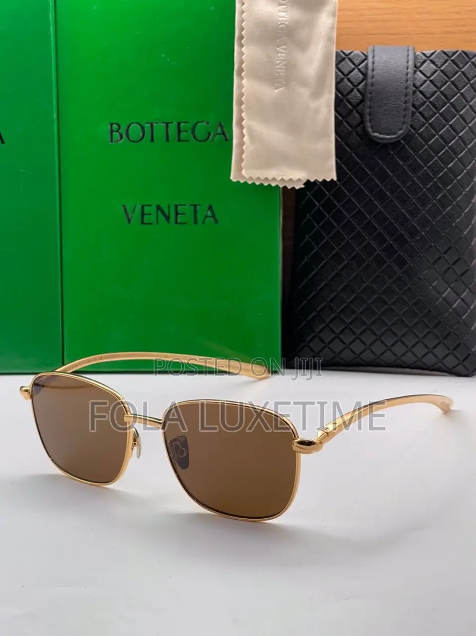 Bottega High Fashion Sunglasses 