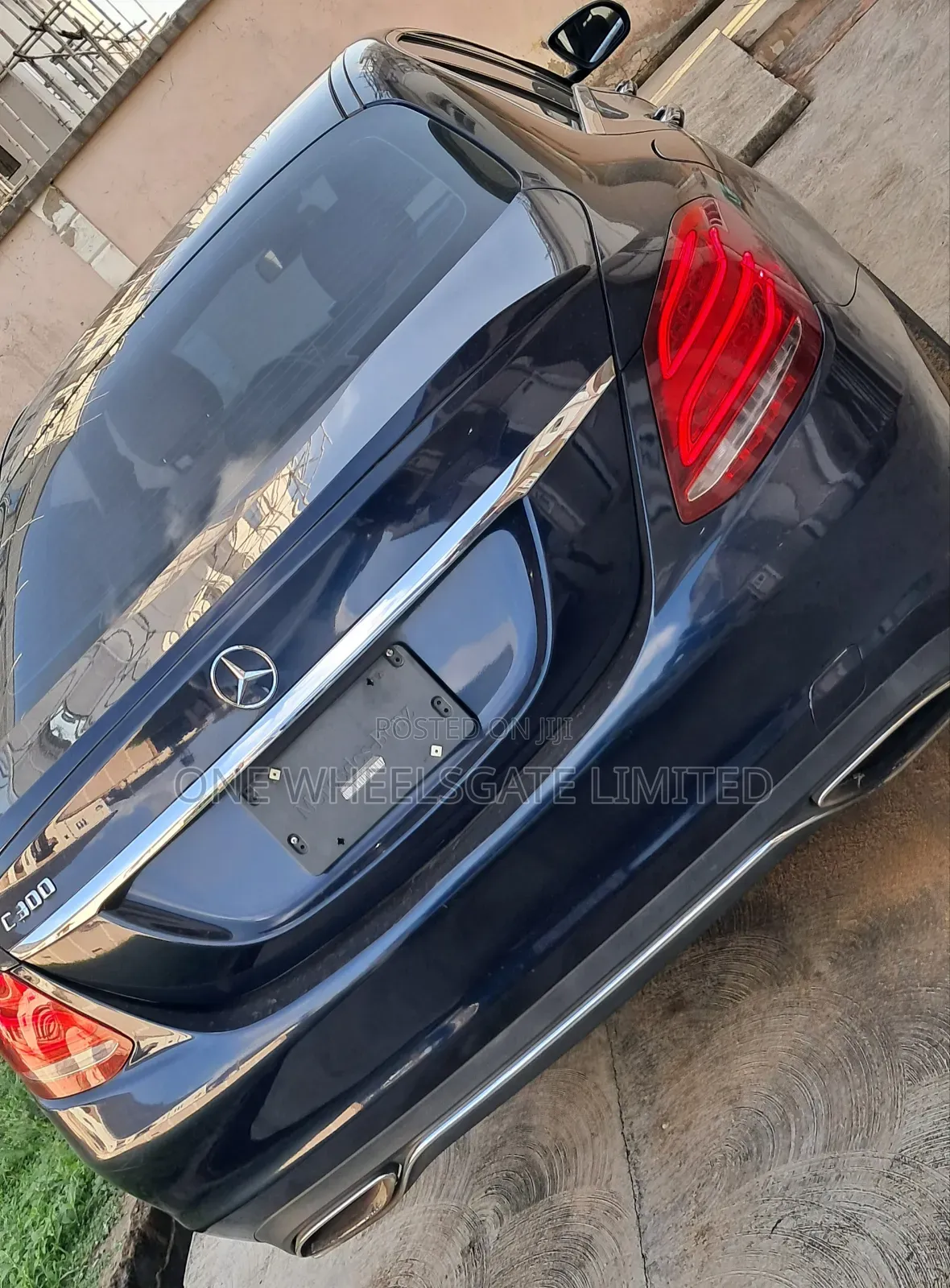 Mercedes-Benz C300 Luxury 4dr AWD 4Matic Sedan (2.0L 4cyl 7A) 2015 Blue