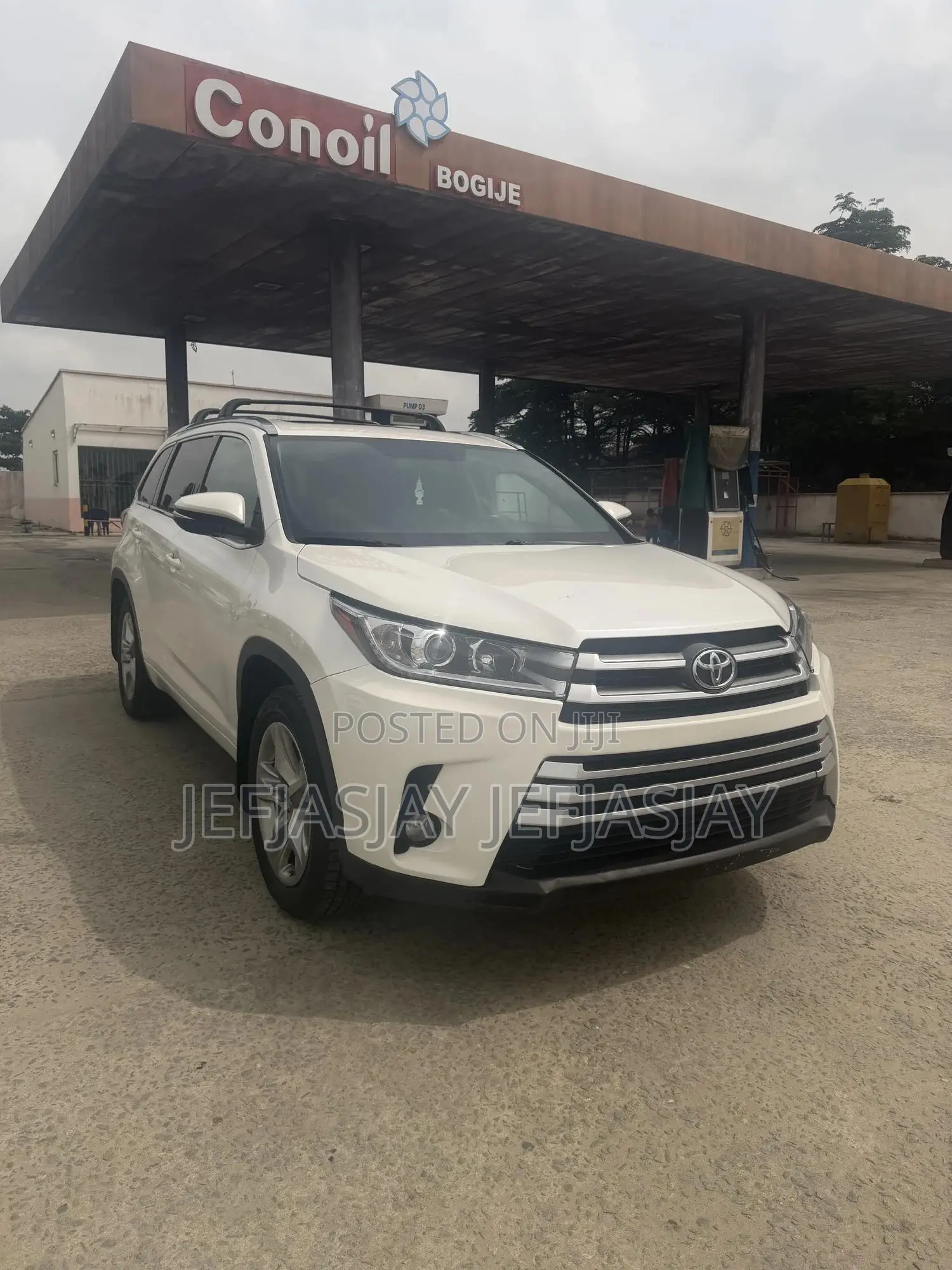 Toyota Highlander XLE V6 4x4 (3.5L 6cyl 6A) 2016 White