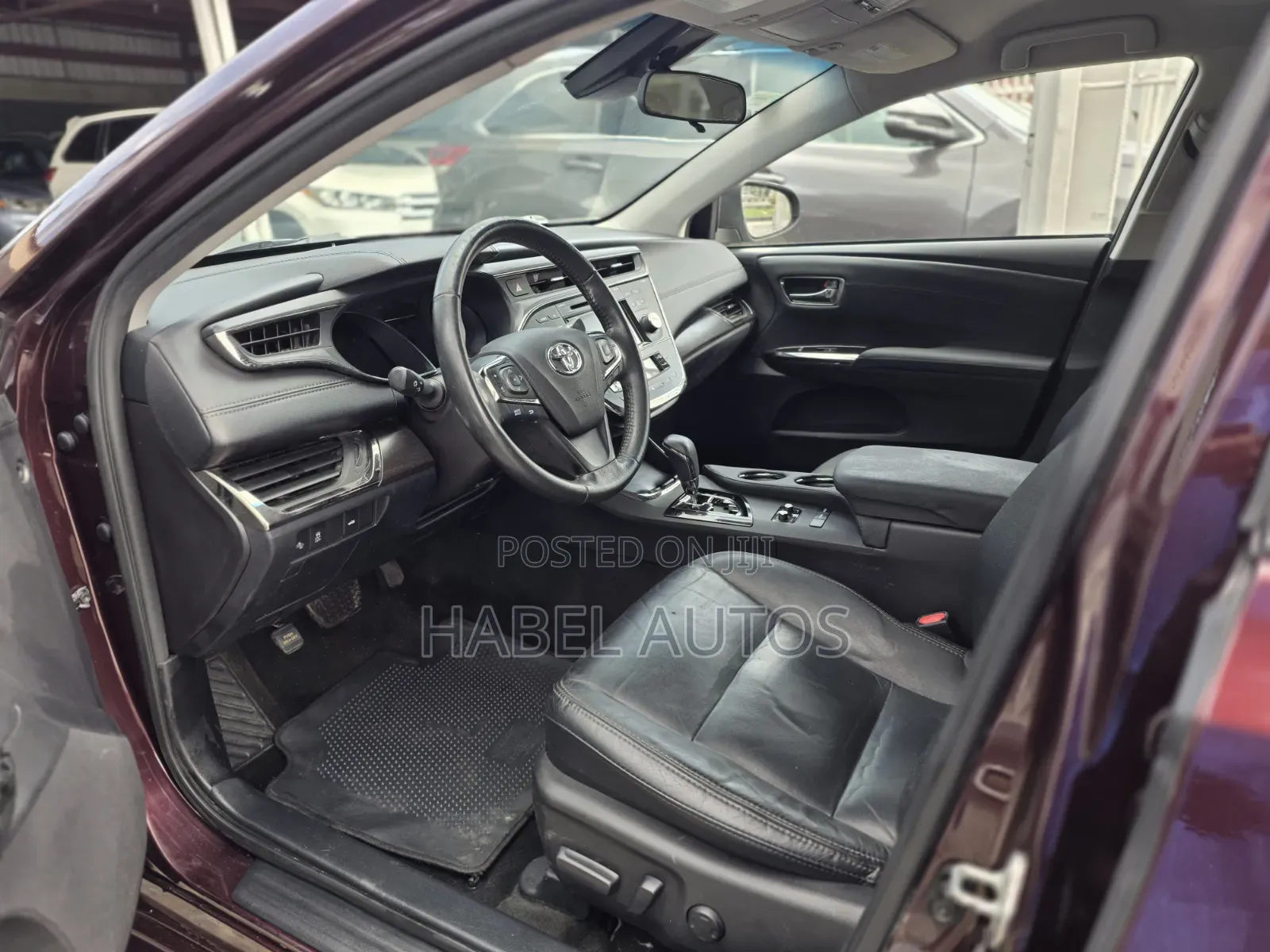 Toyota Avalon XLE FWDSedan (3.6L 6cyl 6A) 2016 Burgundy