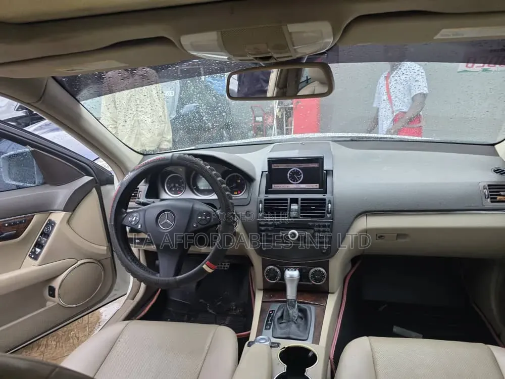 Mercedes-Benz C300 2009 White