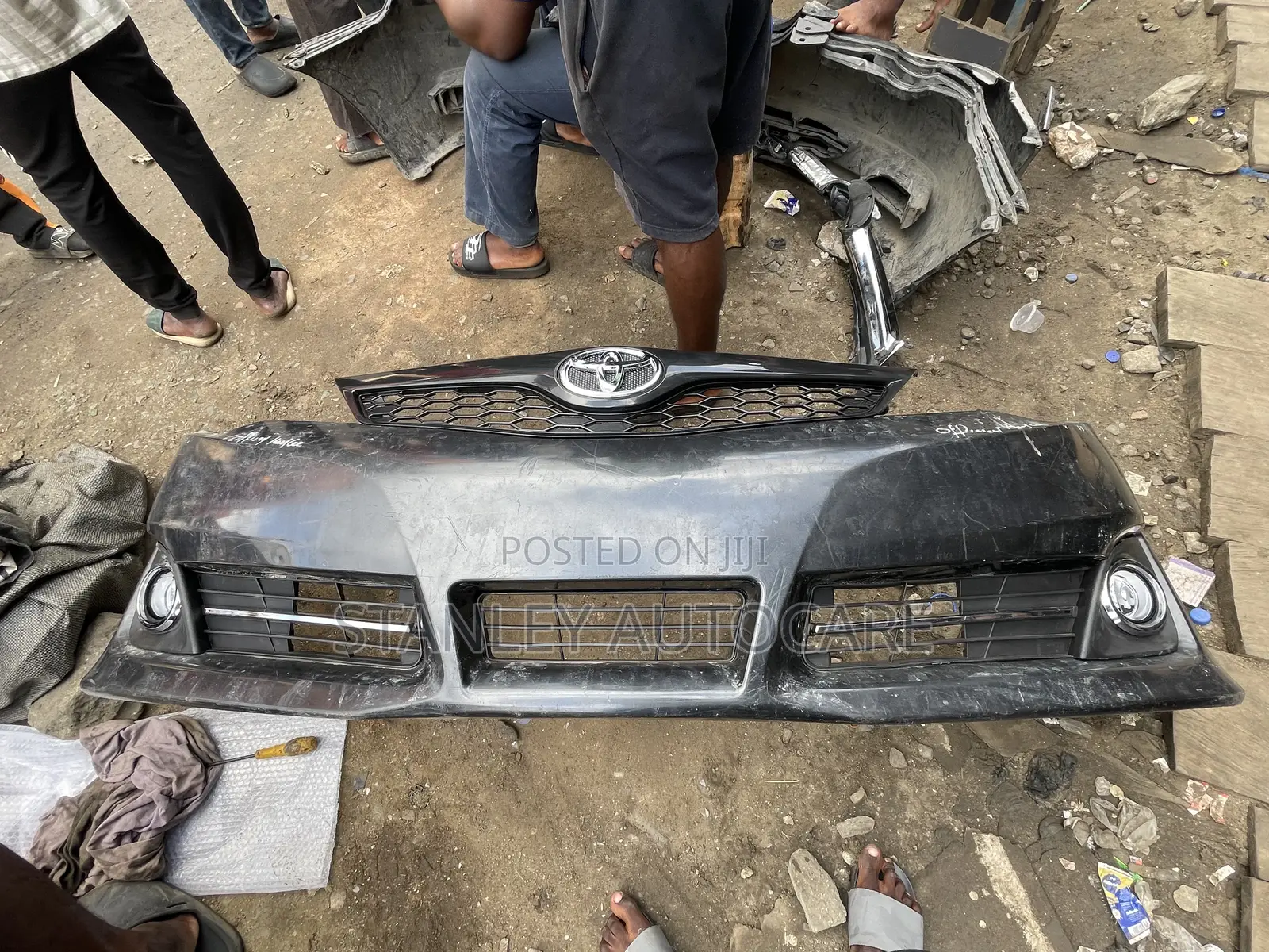 Complete Front Bumper Camry 2013