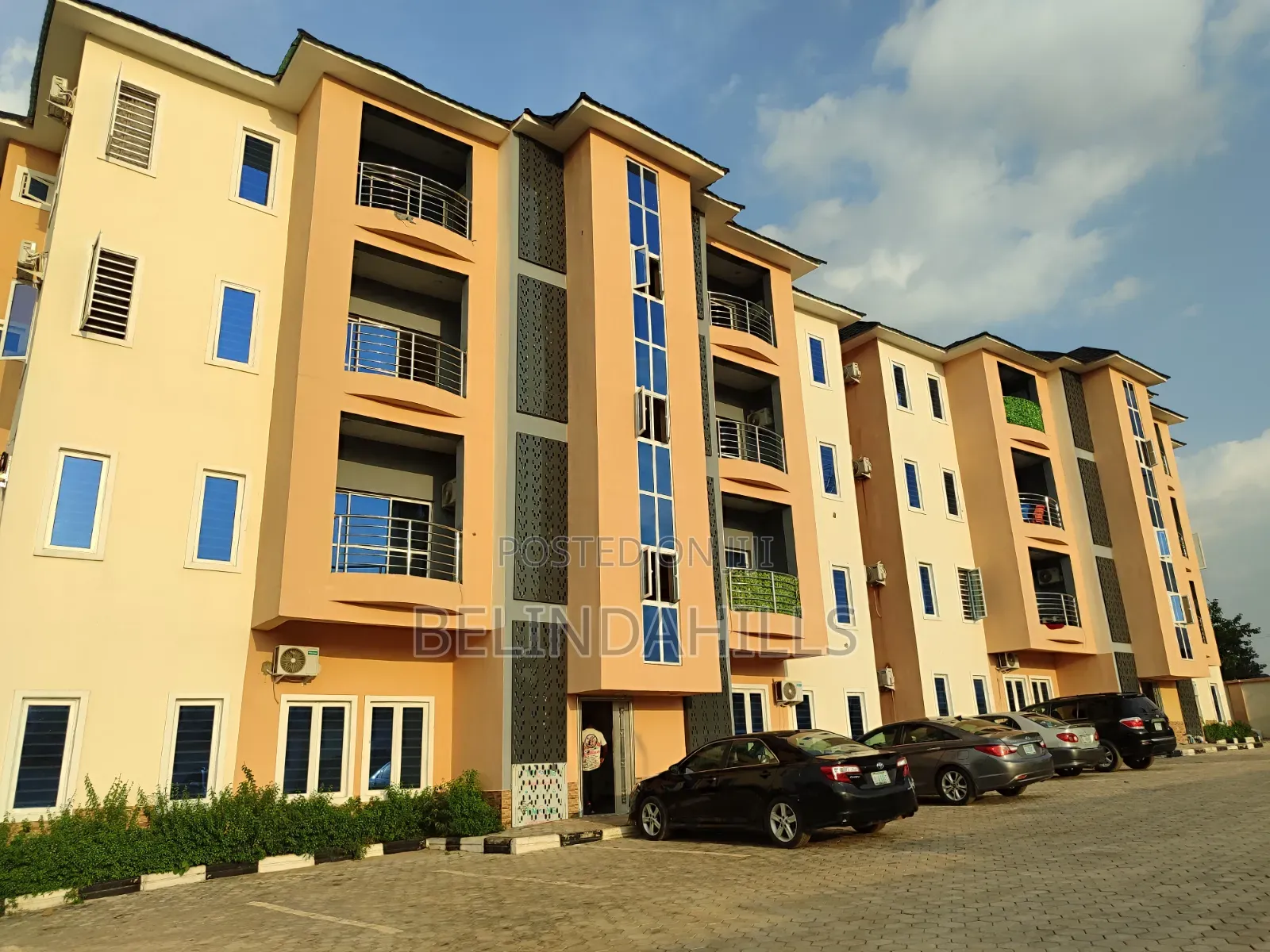 3bdrm Block of Flats in Mabushi for sale