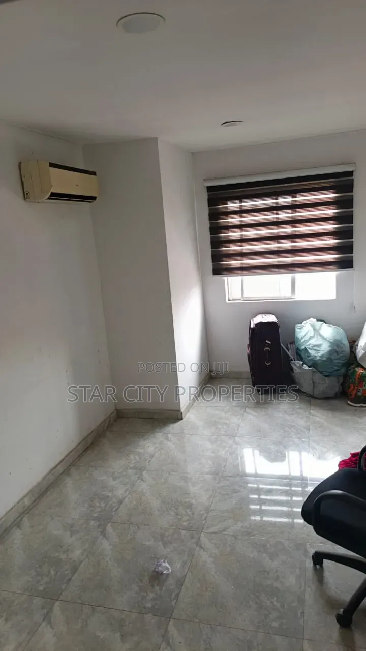 3bdrm Apartment in Agidingbi for rent