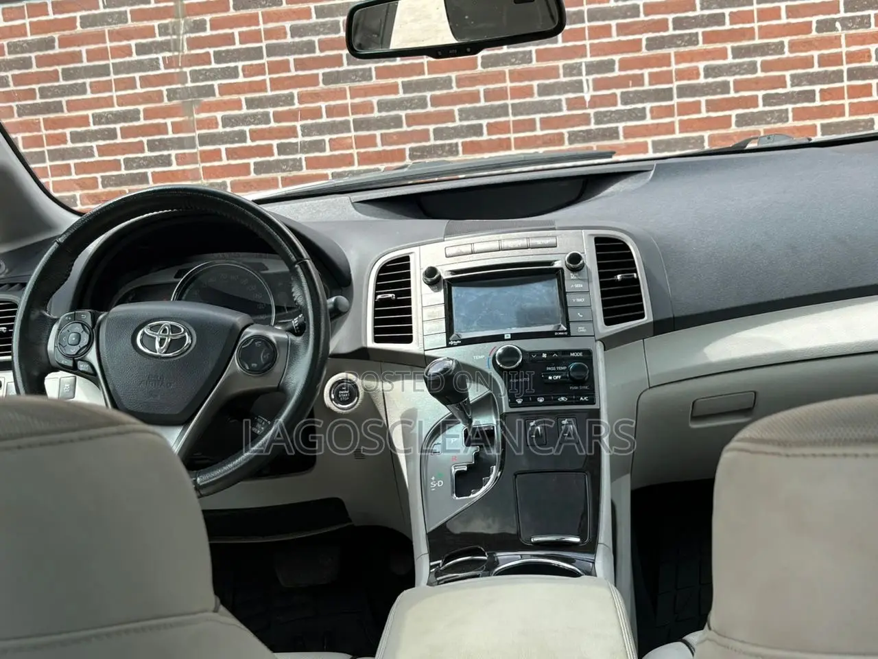 Toyota Venza XLE 2015 Black