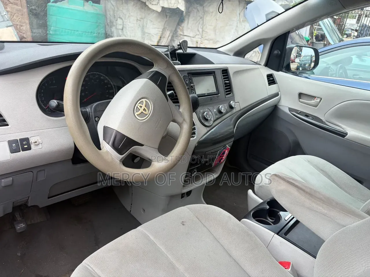 Toyota Sienna Limited 7 Passenger 2010 Red