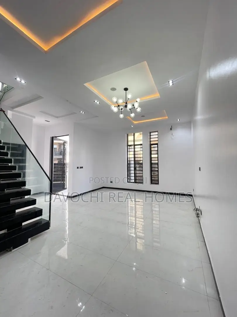 4bdrm Duplex in Ikate Lekki for rent