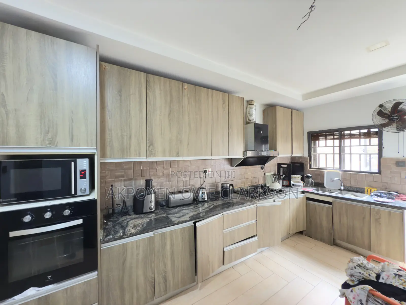 4bdrm Townhouse / Terrace in Wuye for rent