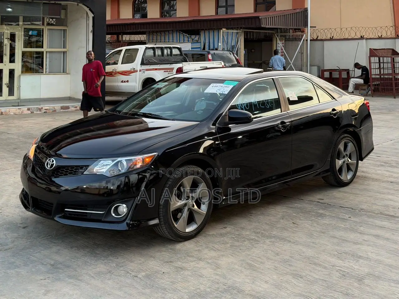 Toyota Camry SE 4dr Sedan (2.5L 4cyl 6A) 2014 Black