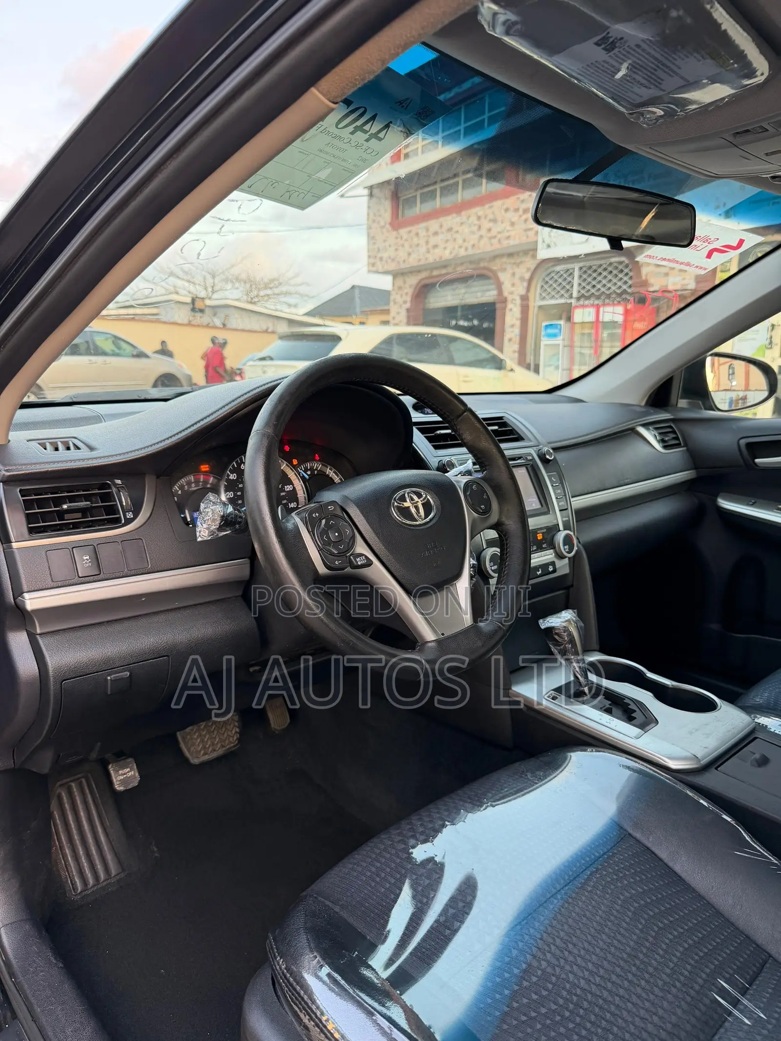 Toyota Camry SE 4dr Sedan (2.5L 4cyl 6A) 2014 Black