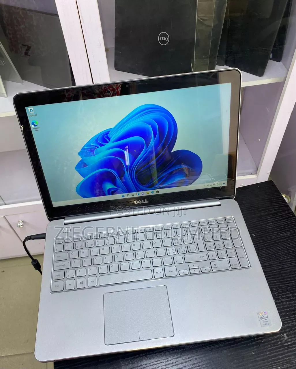 Laptop Dell Inspiron 7566 8GB Intel Core i5 SSD 1T