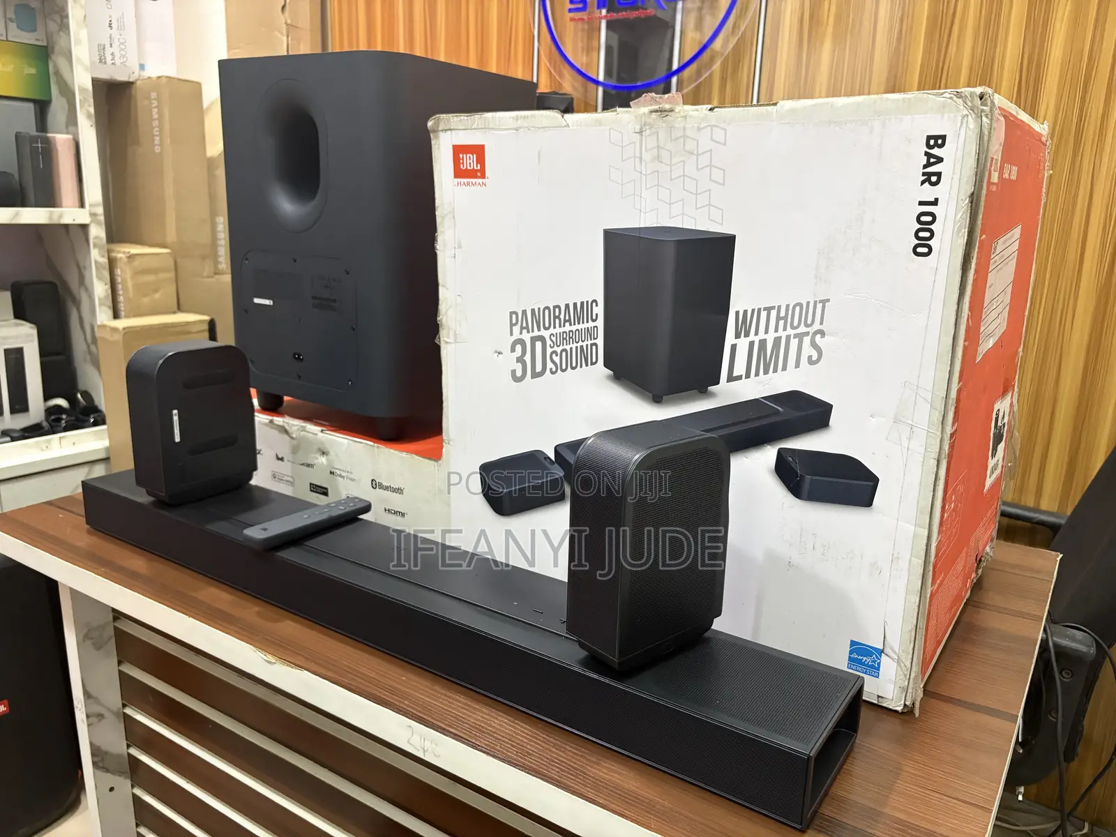 JBL Bar 1000: 7.1.4channel Soundbar Detachable Surround