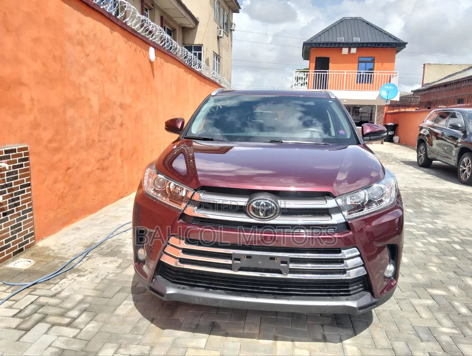 Toyota Highlander XLE 2019 Maroon