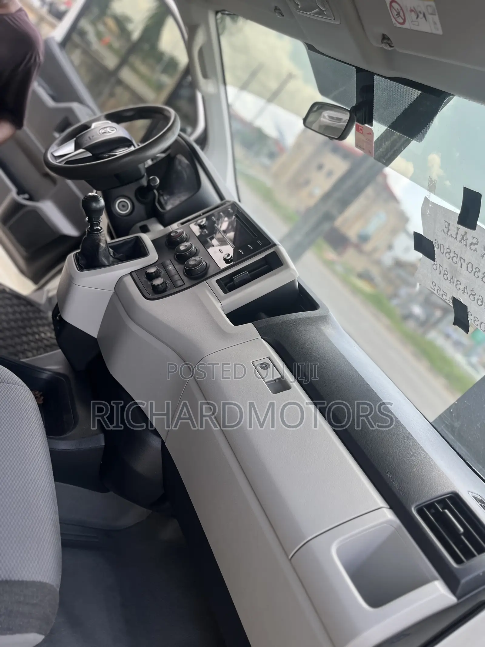 Toyota HiAce 2020 White