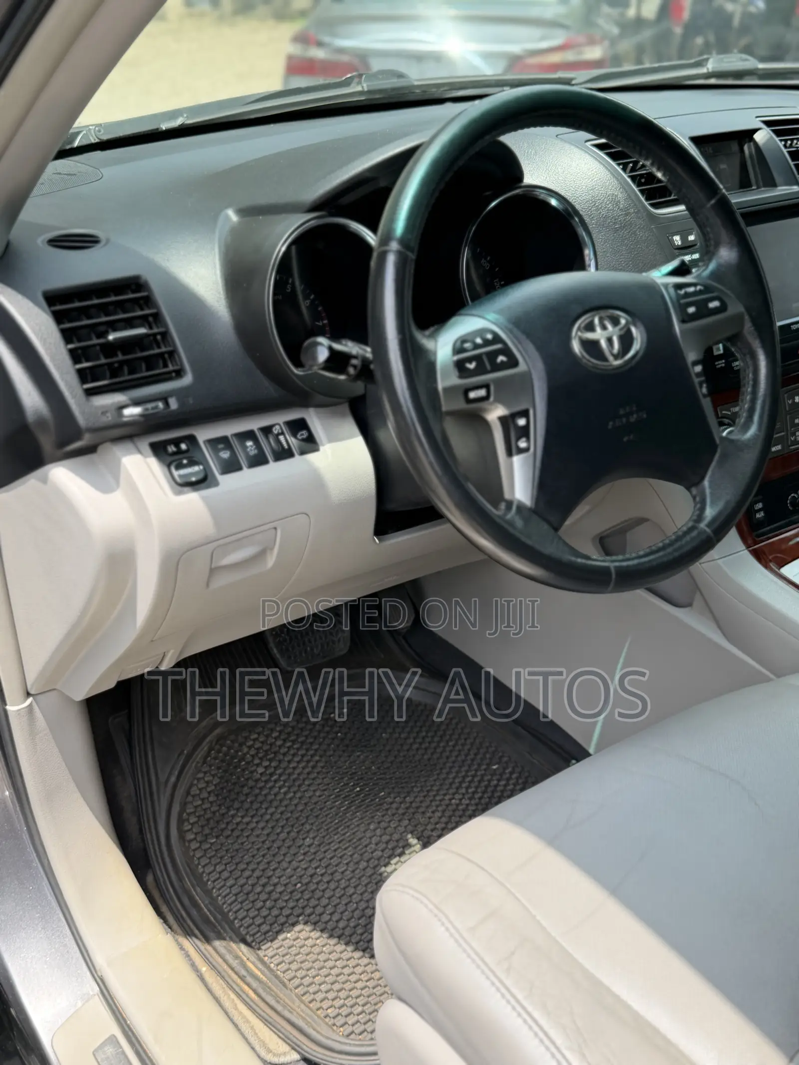 Toyota Highlander Limited 3.5l 4WD 2013 Gray