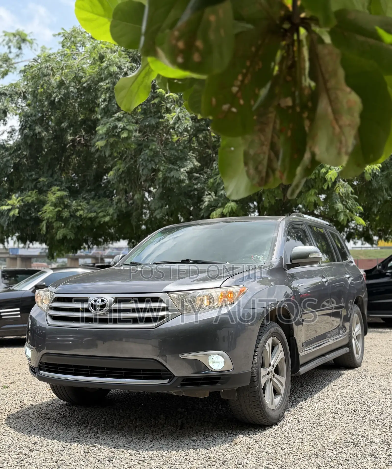 Toyota Highlander Limited 3.5l 4WD 2013 Gray