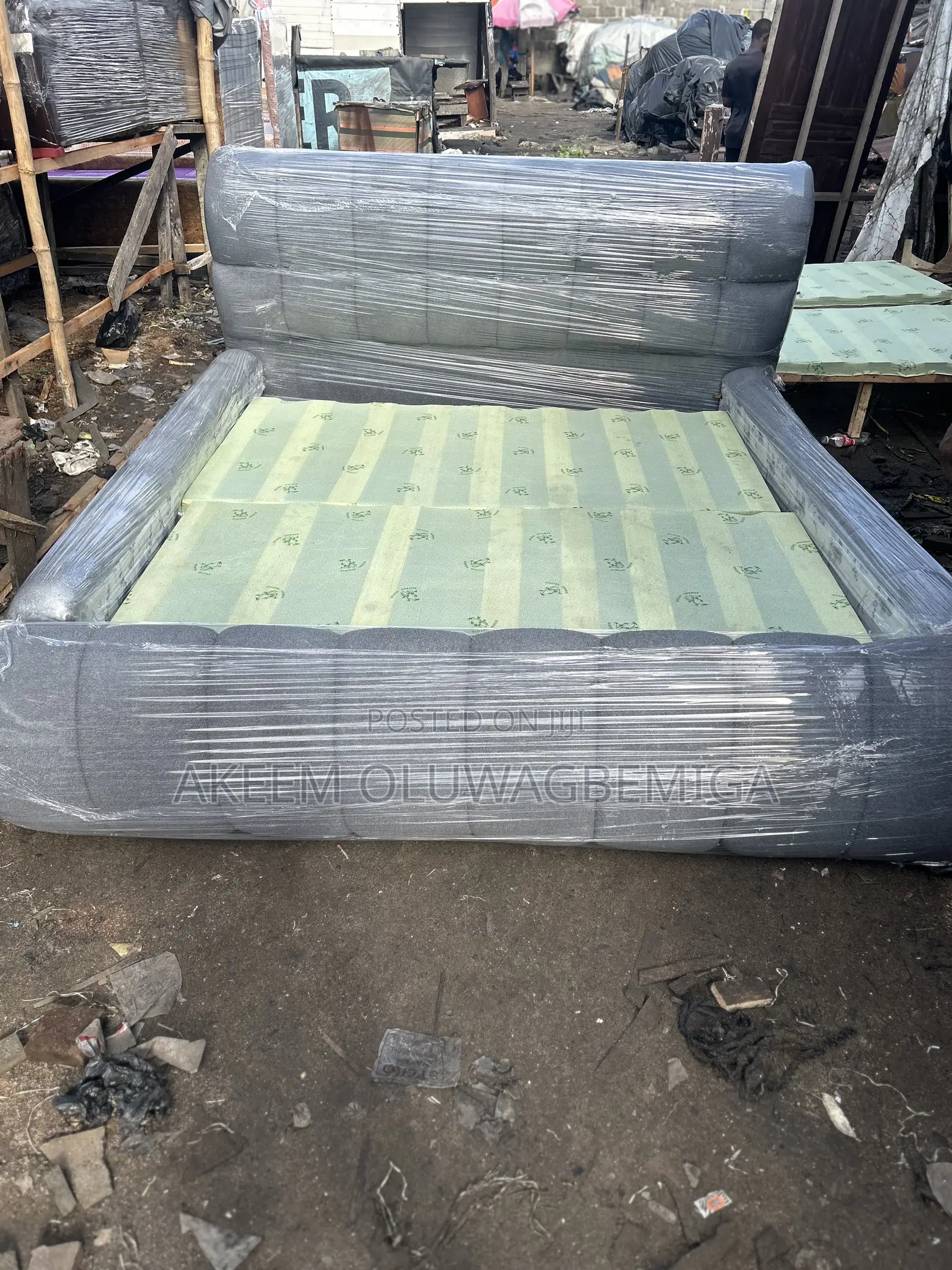 6.6 Bedframe