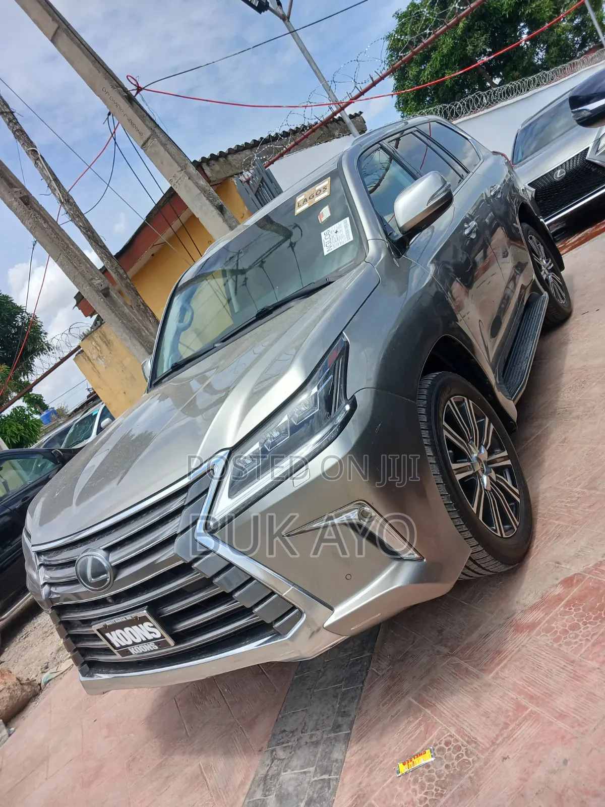 Lexus LX 570 (5 seats) AWD 2018 Gray