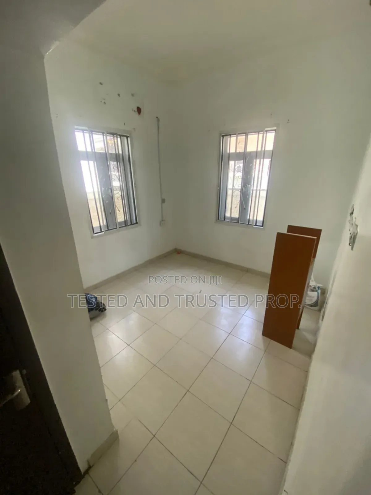 1bdrm Apartment in Chevron for rent