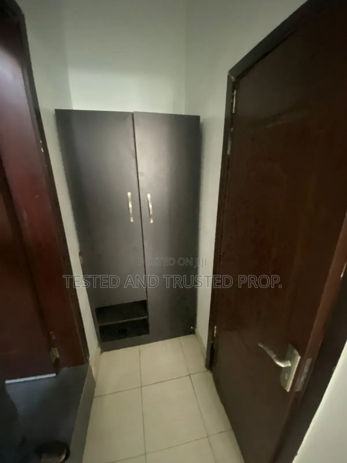 1bdrm Apartment in Chevron for rent