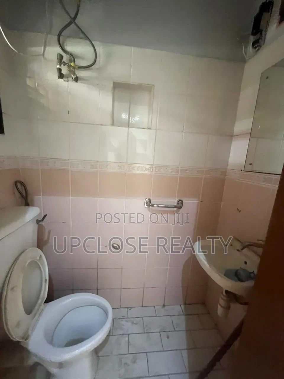 1bdrm Block of Flats in Utako for rent