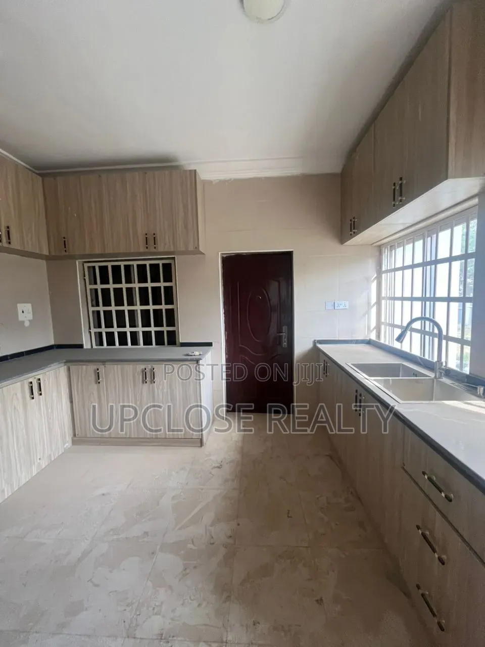 8bdrm Duplex in Asokoro for rent