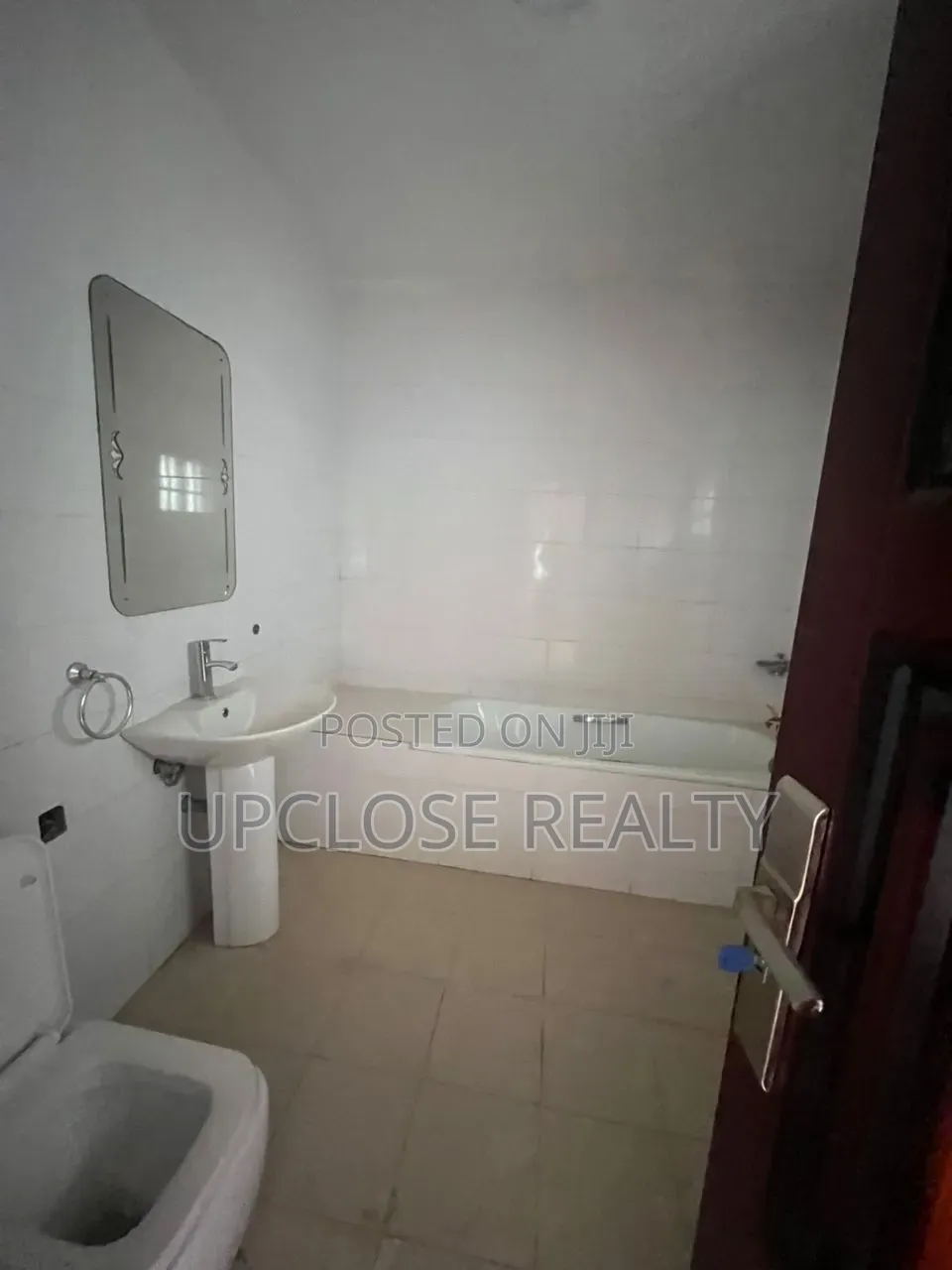 8bdrm Duplex in Asokoro for rent