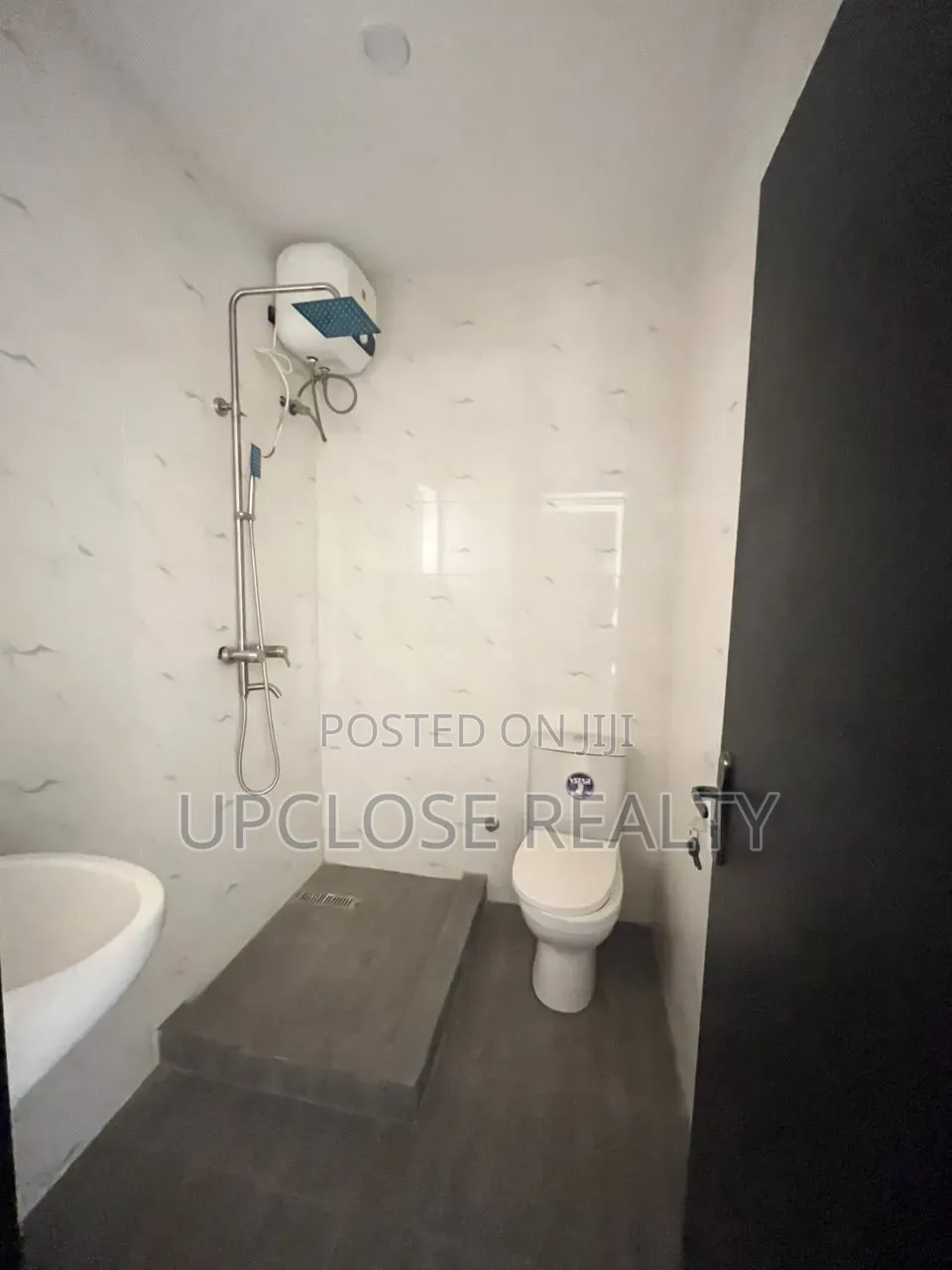 2bdrm Block of Flats in Jahi for sale