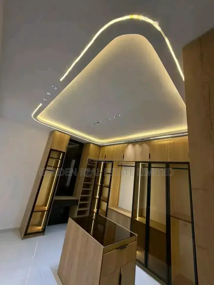 7bdrm Duplex in Guzape District for sale