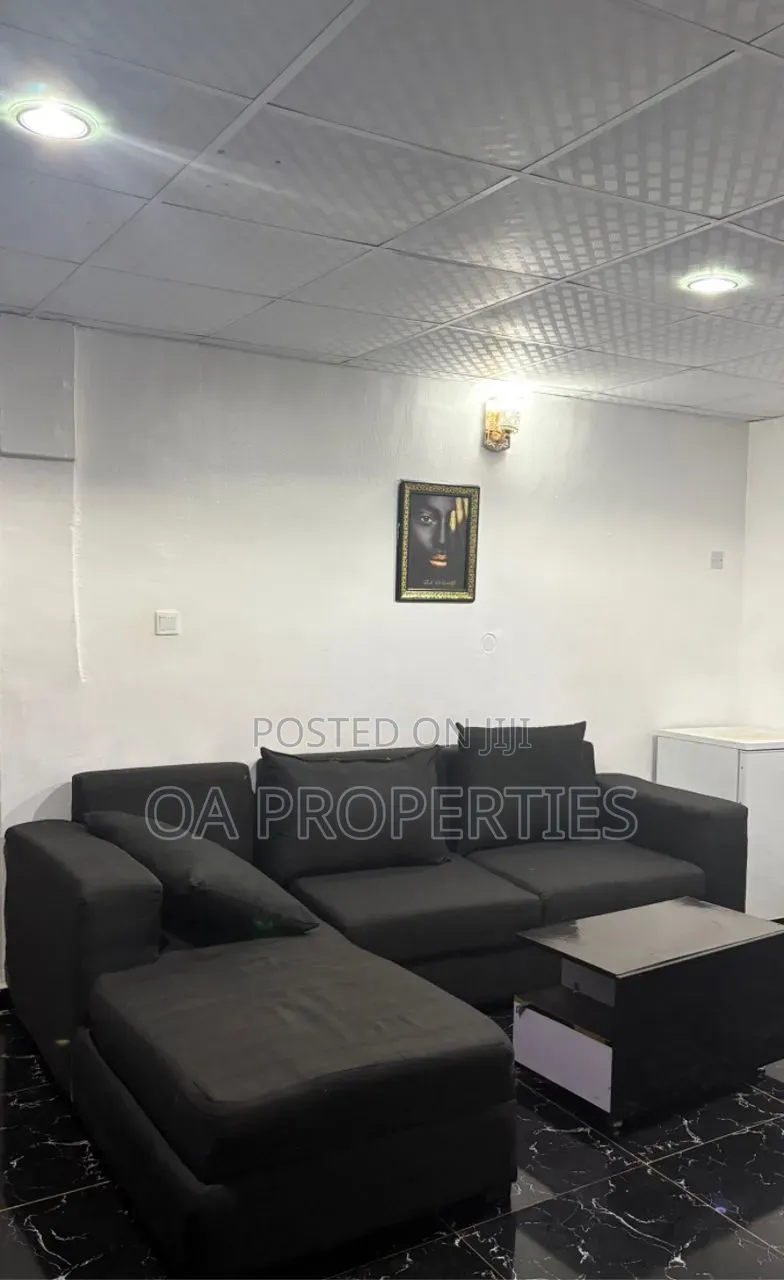 1 Bedroom Shortlet(Serviced Apartment) at Aare,Bodija Rate: Per Day