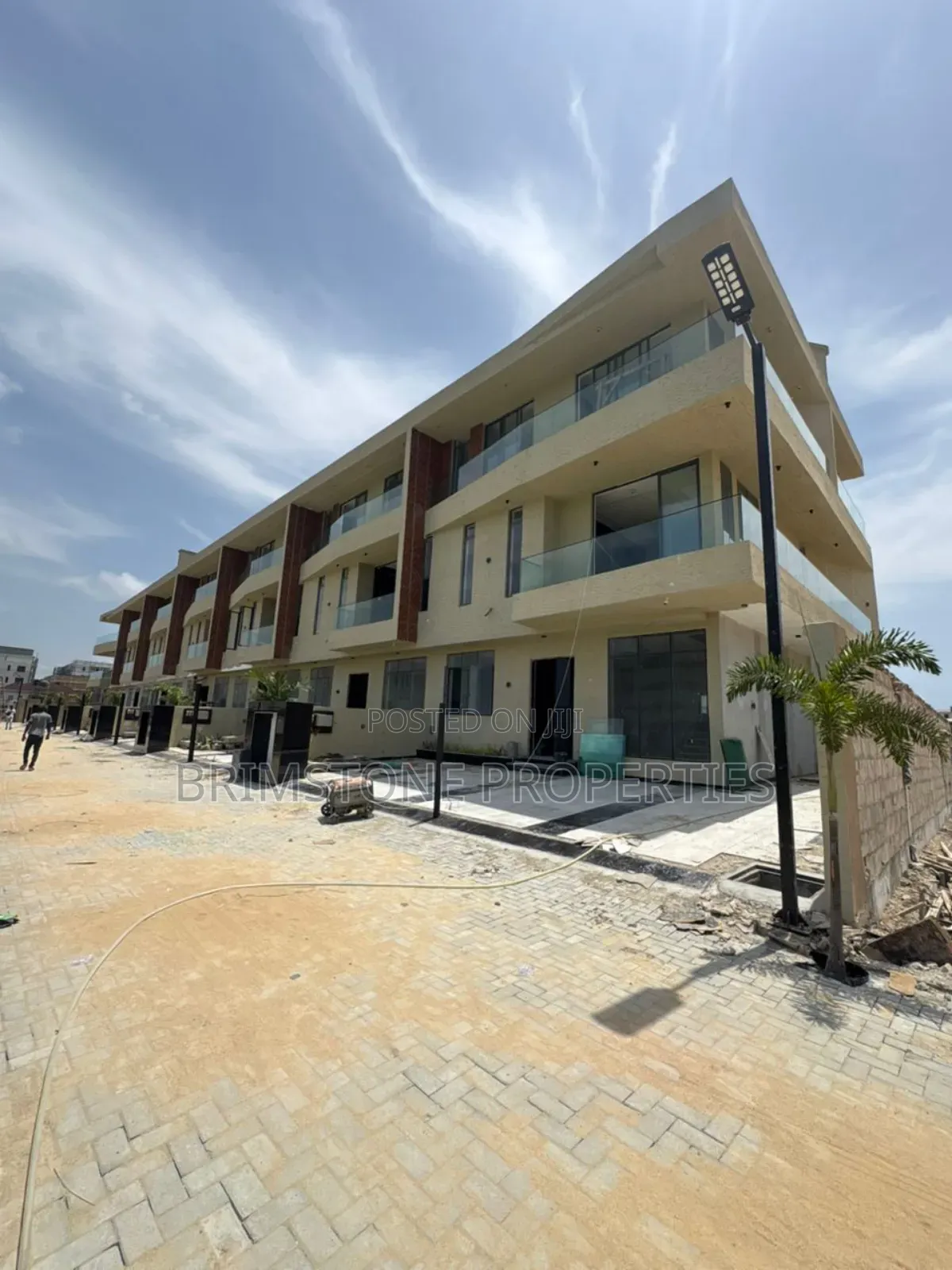 Furnished 5bdrm Duplex in Lekki Phase 1 for sale