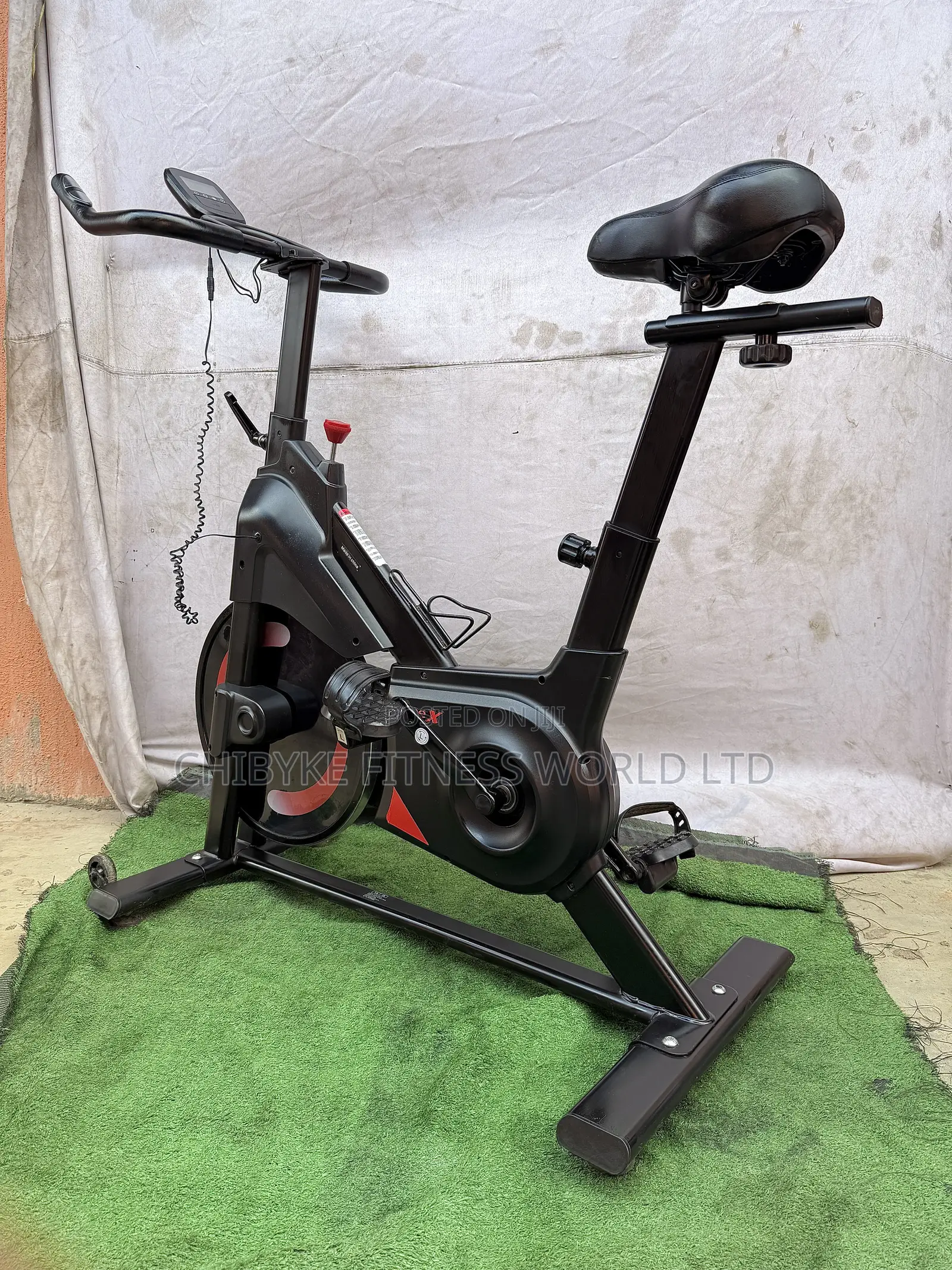 Dripple Commercial Spin Bike (180kg )