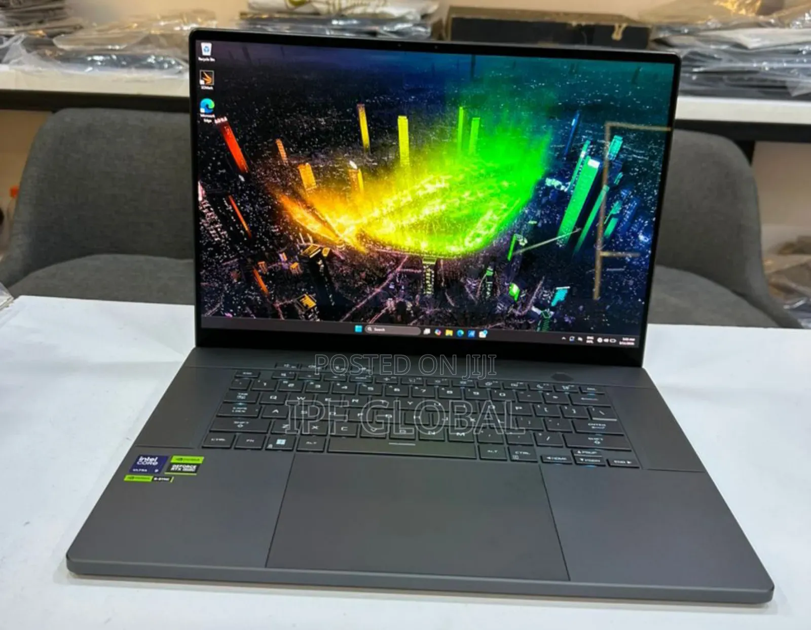 Laptop Asus ROG Zephyrus G16 16GB Intel Core Ultra 9 SSD 1T