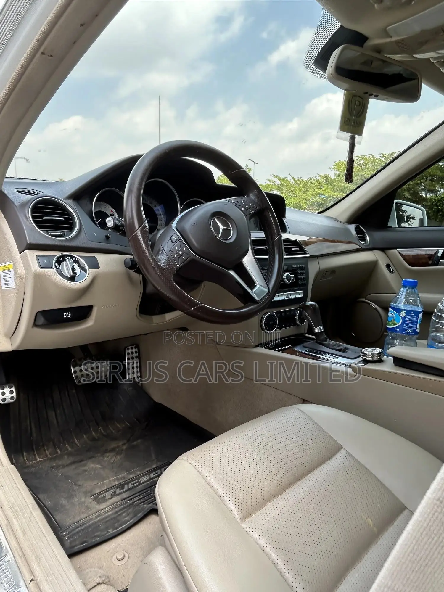 Mercedes-Benz C300 Sport 4Matic Sedan AWD (3.5L 6cyl 7A) 2013 White