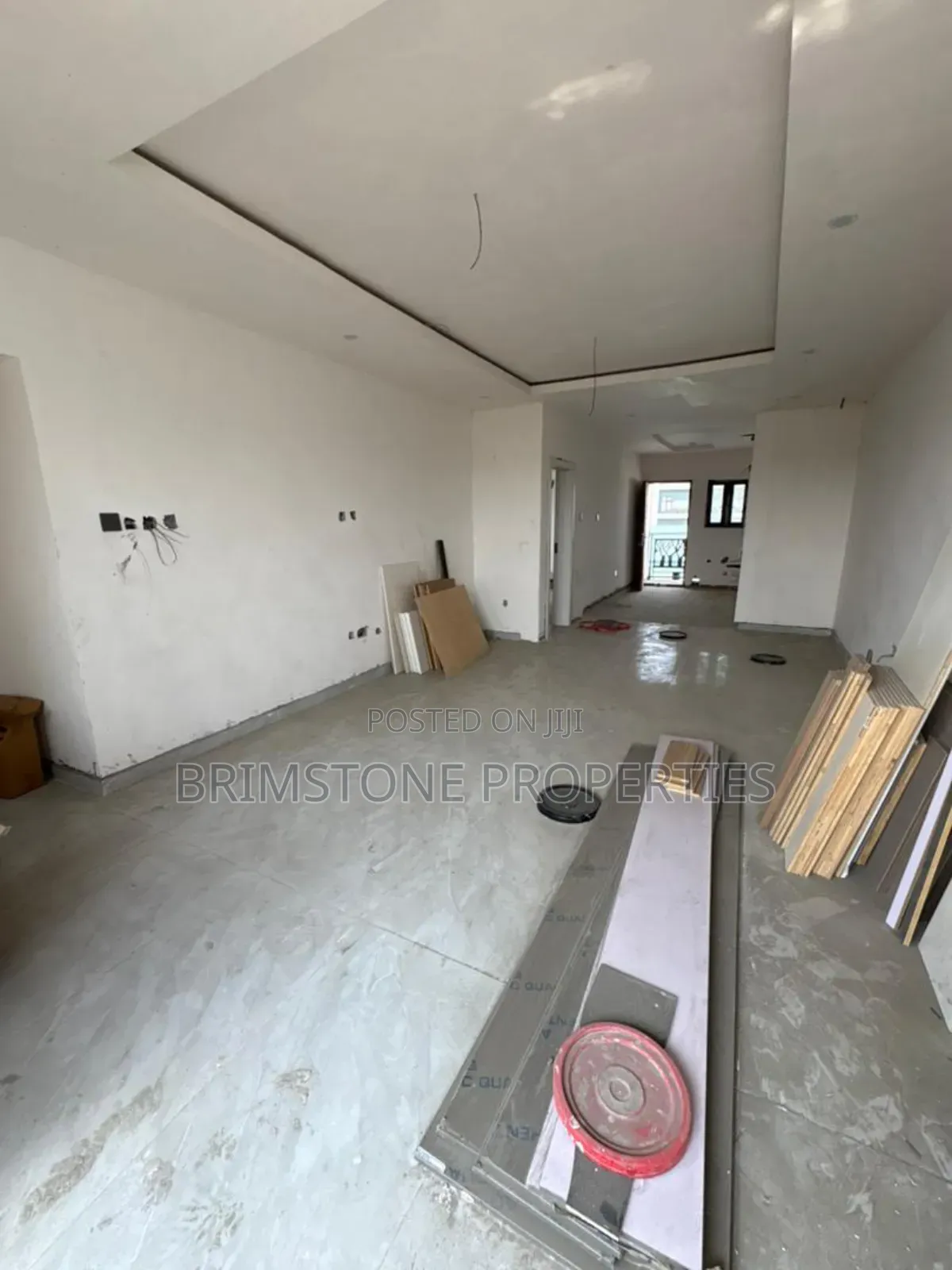 Furnished 2bdrm Apartment in Osapa london for sale