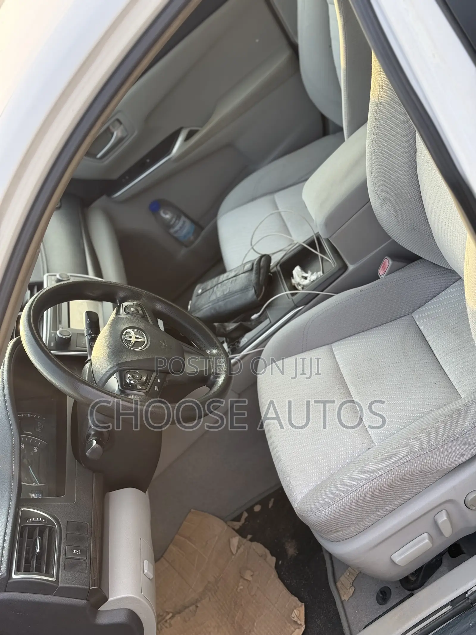 Toyota Camry LE 4dr Sedan (2.5L 4cyl 6A) 2015 White
