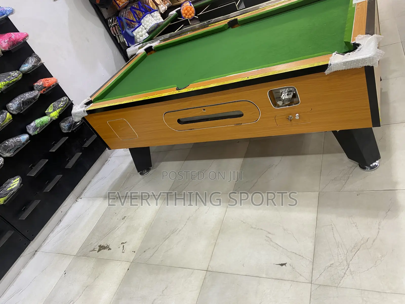 Akala Coin and Marble Snooker Table