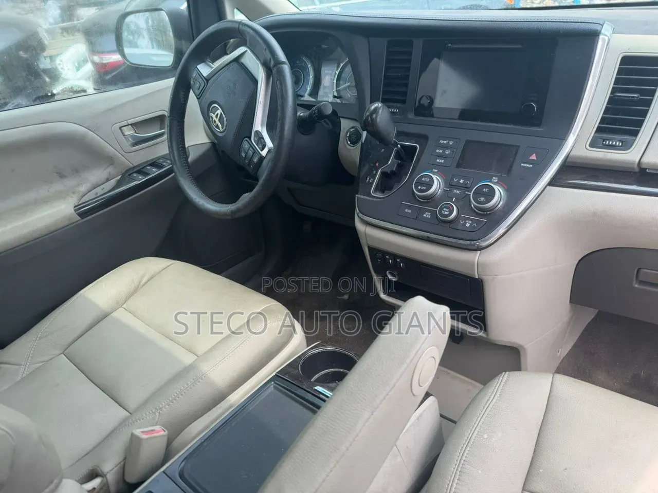 Toyota Sienna 2015 Black