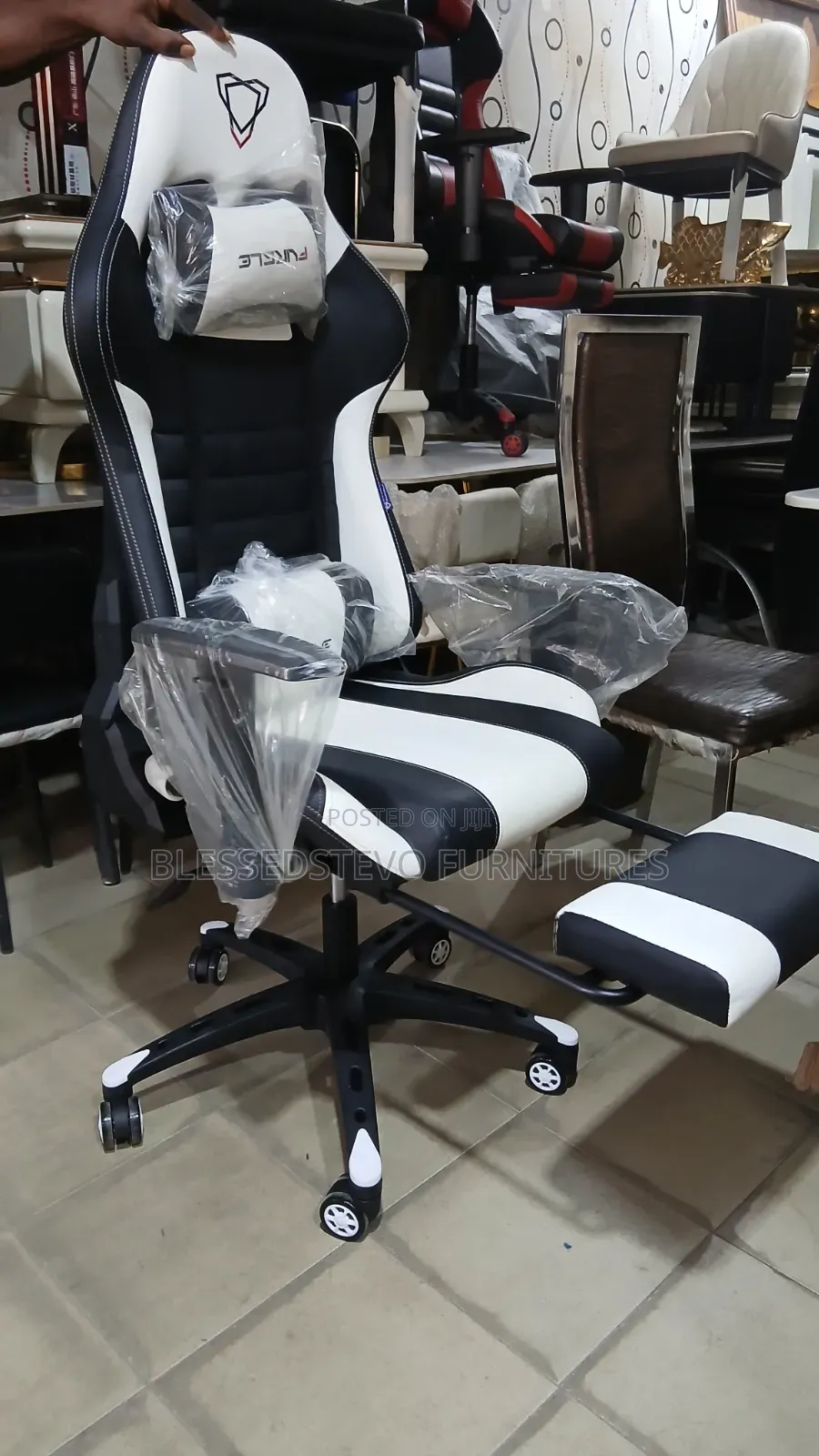 Gaming Chair Black and White