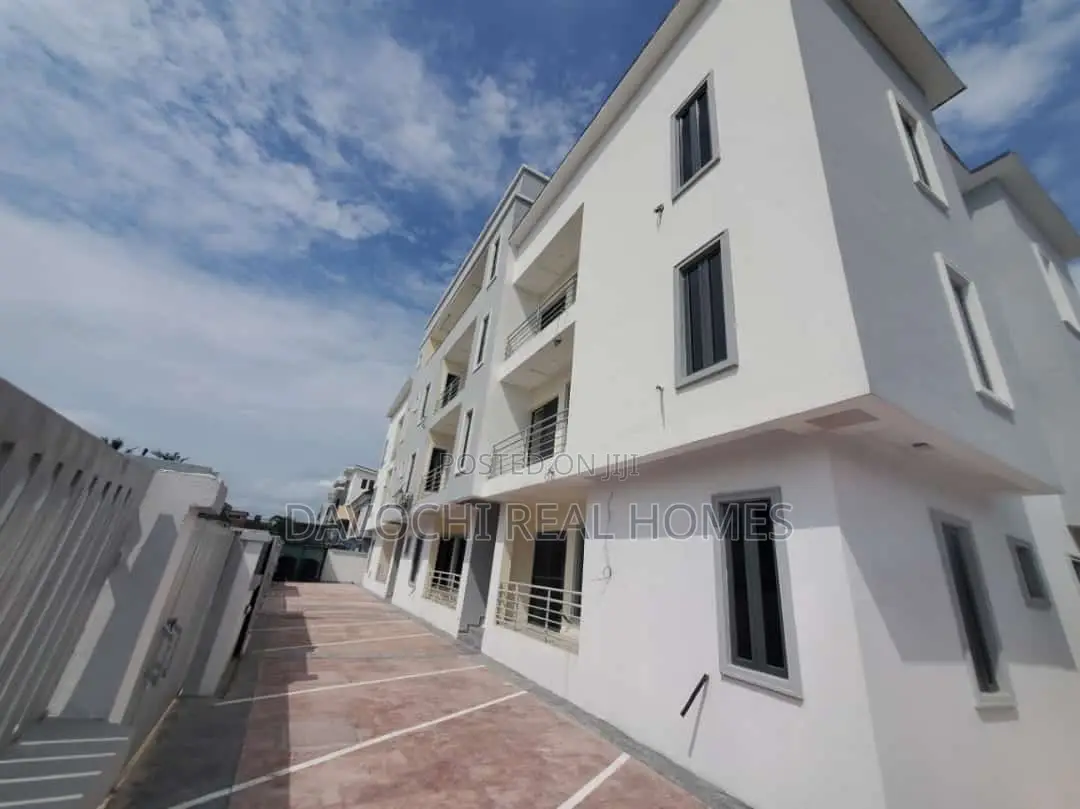 2bdrm Apartment in Ikate Lekki for rent